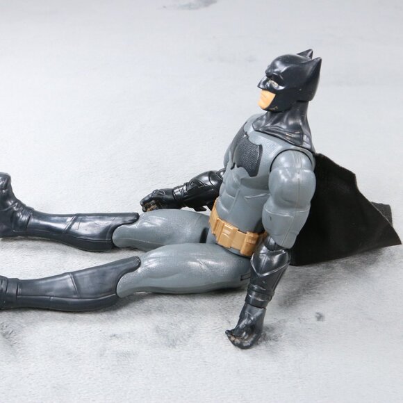 Dc Comics Batman W/Cape Large Action Figure Posable 11" Superhero Mattel - Picture 6 of 10